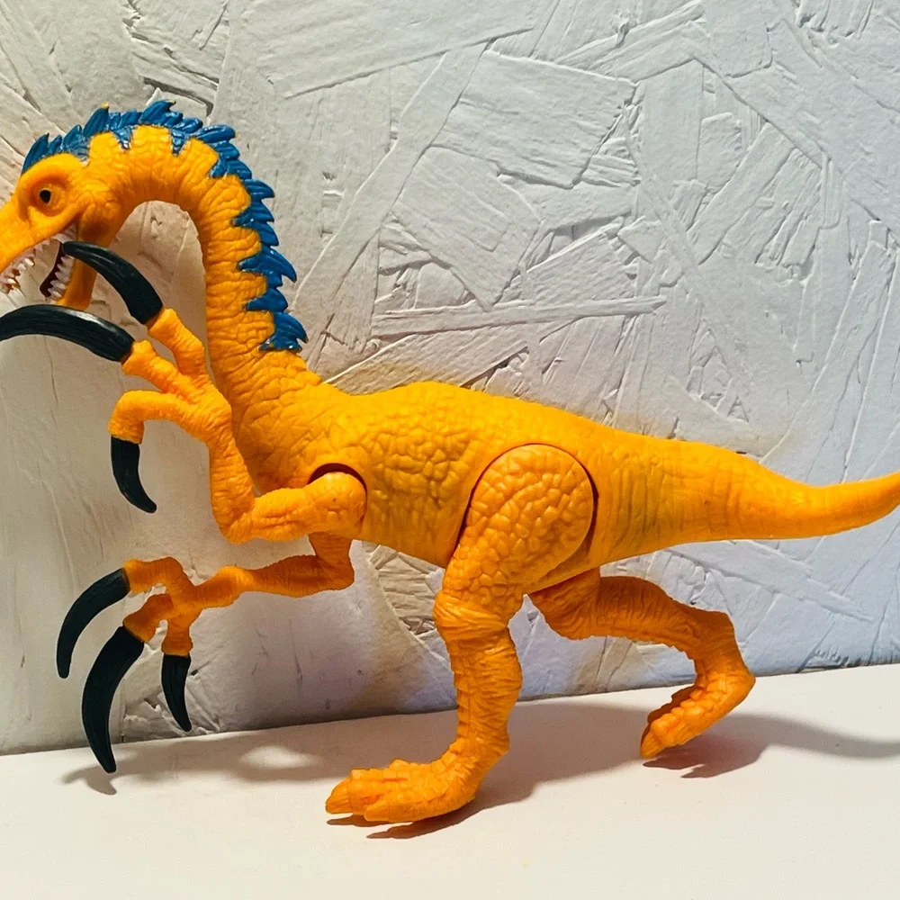Mei Chap Dinosaur Action Figure